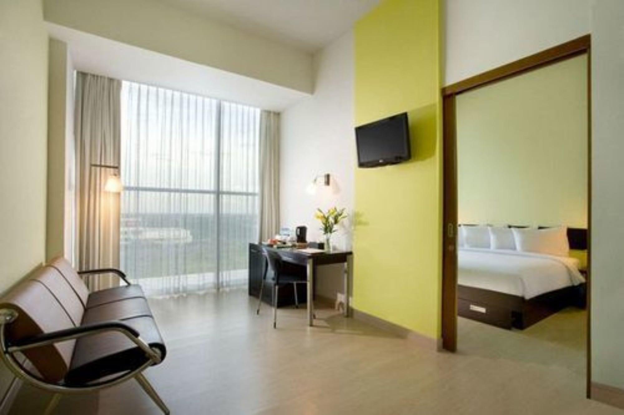 Hotel Santika Bsd City-Serpong Quarto foto